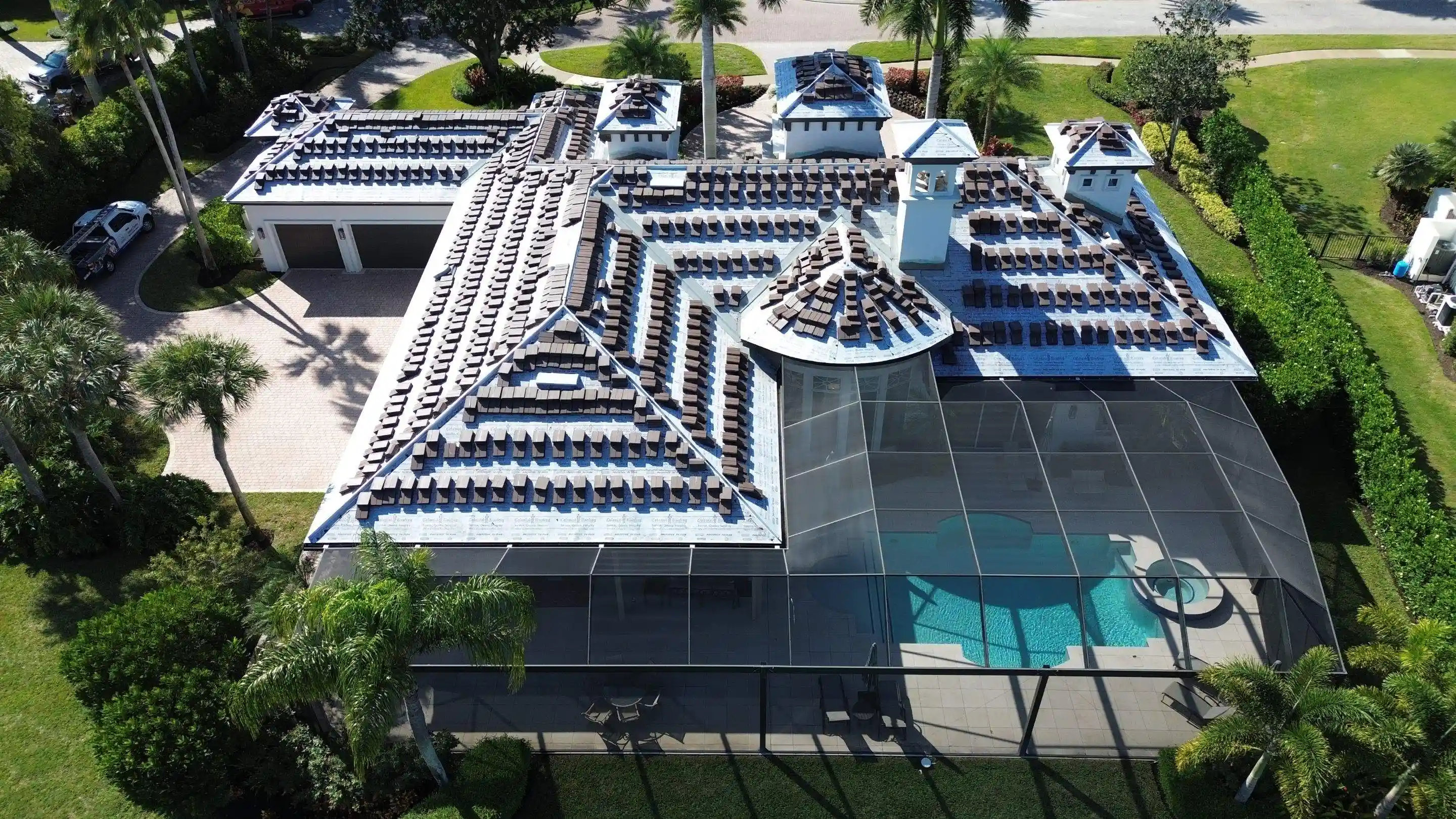 Concrete vs Clay Tile Roofs in Florida: Longevity, Weight, and Maintenance Differences